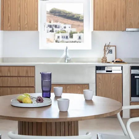 Citadela Paros Molos - Beachfront Maisonette With Plunge Pool