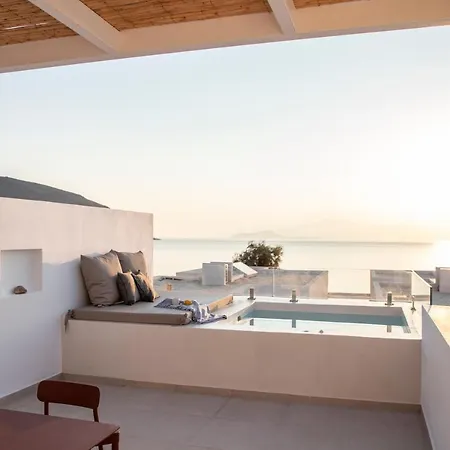 Citadela Paros Molos - Beachfront Maisonette With Plunge Pool Holiday home