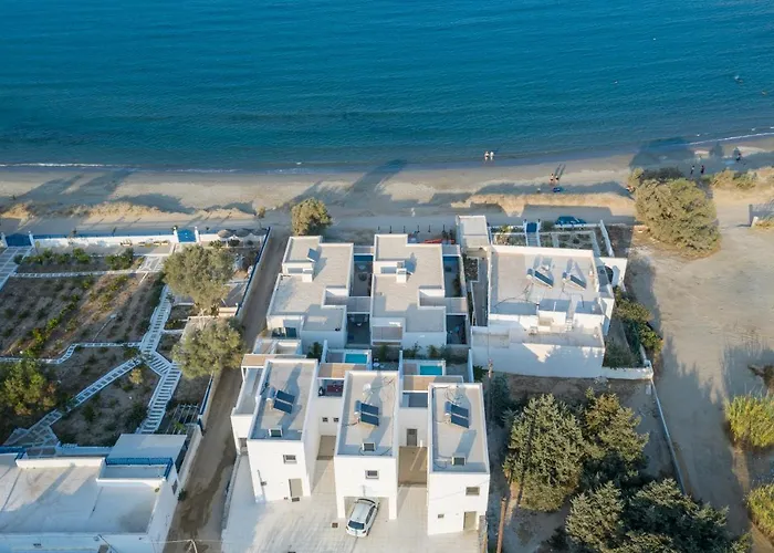 Citadela Paros Molos - Beachfront Maisonette With Plunge Pool Semesterbostad *
